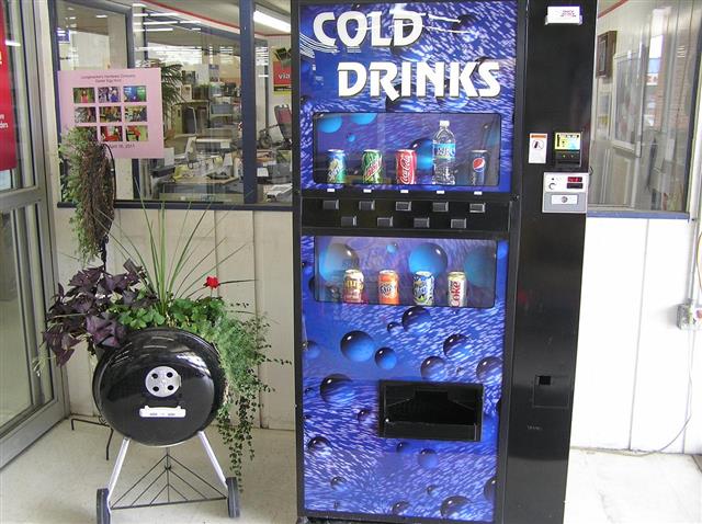 cold drinks vending machine