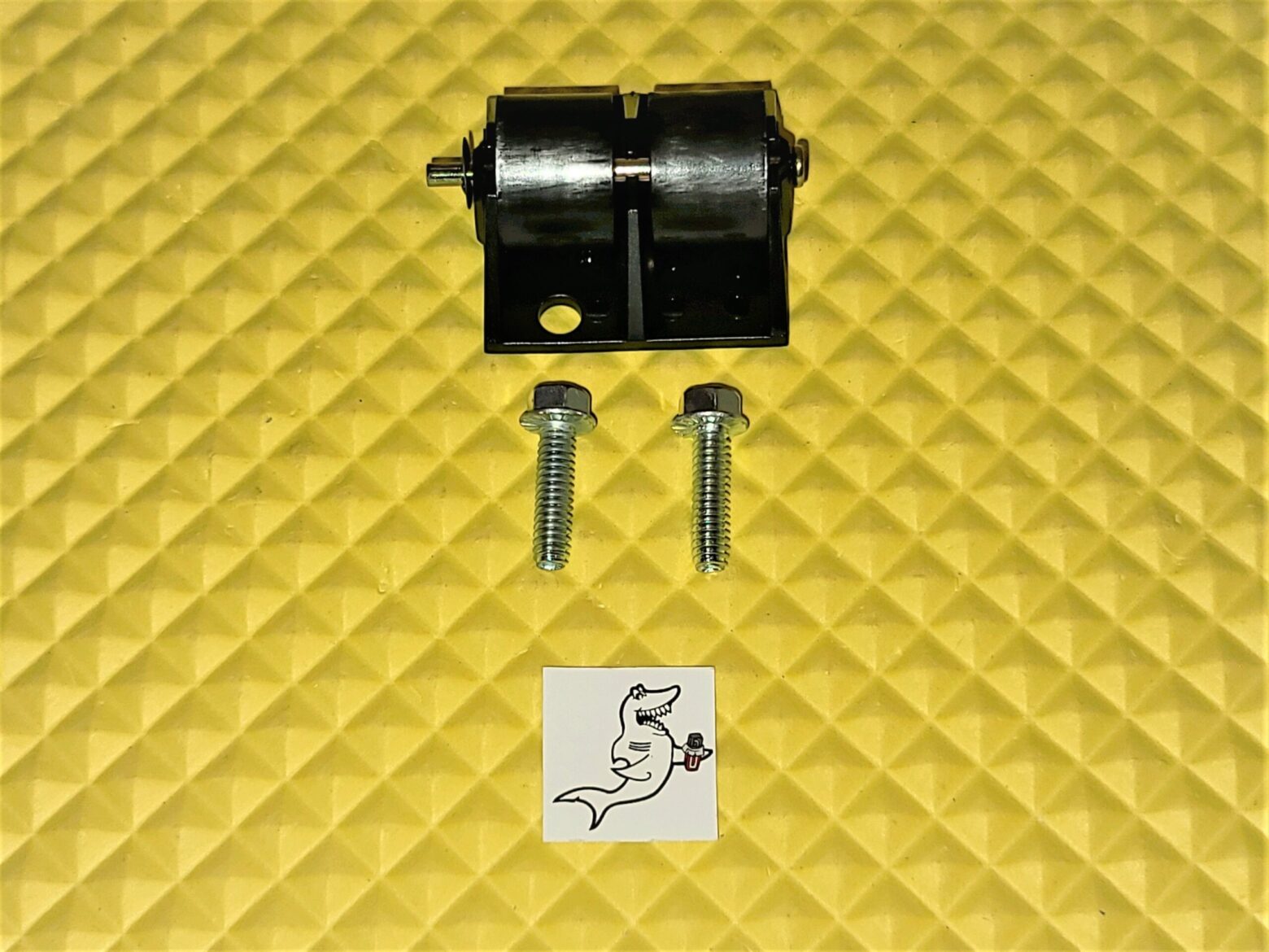 ROYAL VENDORS 550, 650, 660, 804 SODA VENDING MACHINE DOOR ROLLER KIT