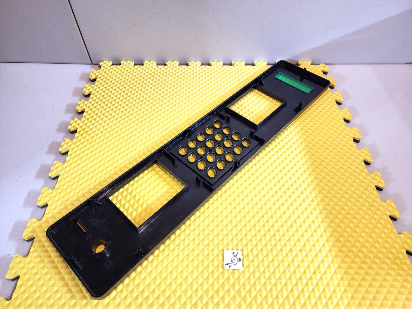 AMS 35 & 39 / SENSIT 1 & 2 VENDING MACHINE FRONT DOOR BEZEL