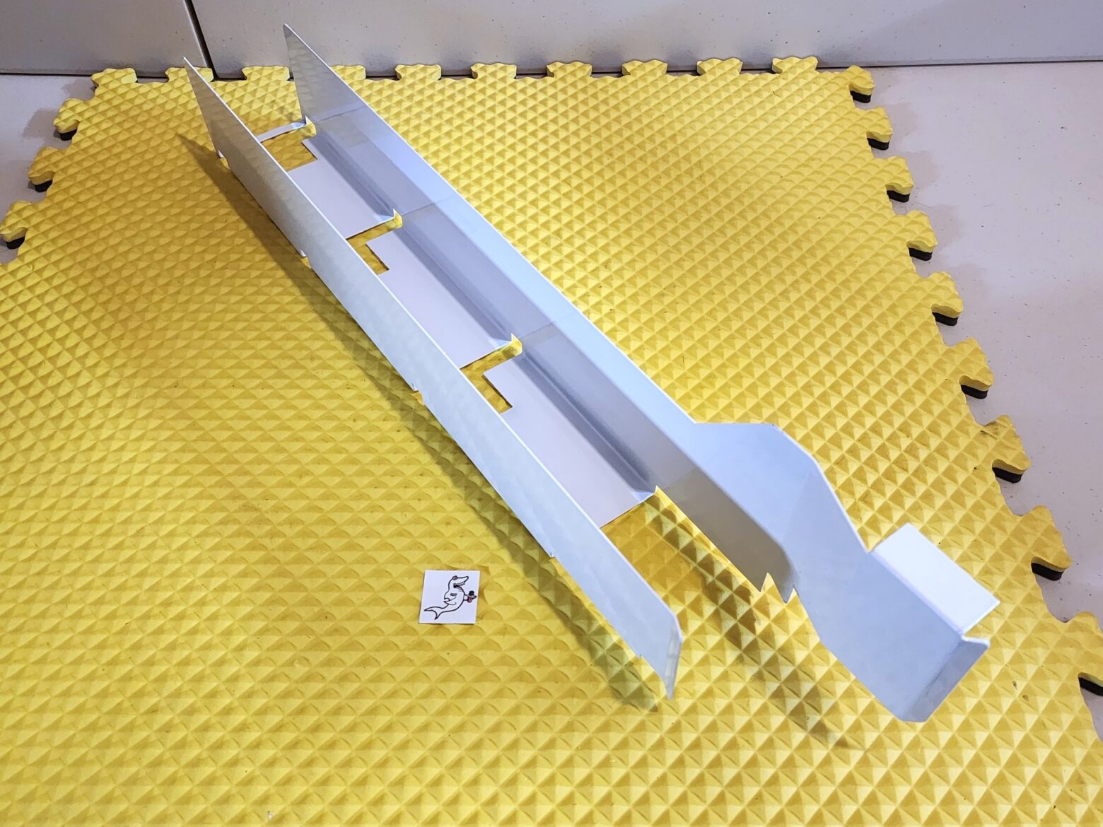 dixie narco bev max 4 red bull selection column sleeve